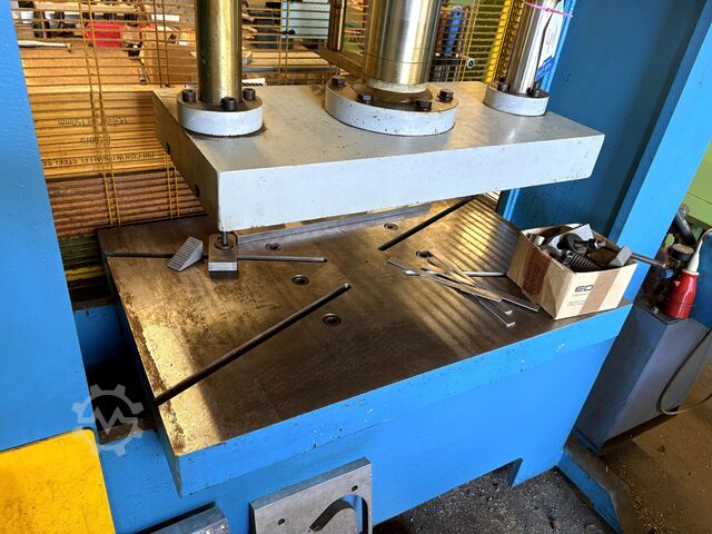 Υδραυλική πρέσα KNUTH KP 100