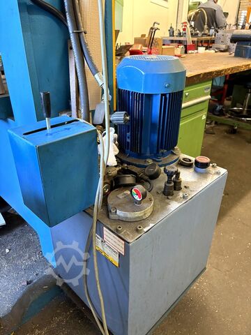 Υδραυλική πρέσα KNUTH KP 100