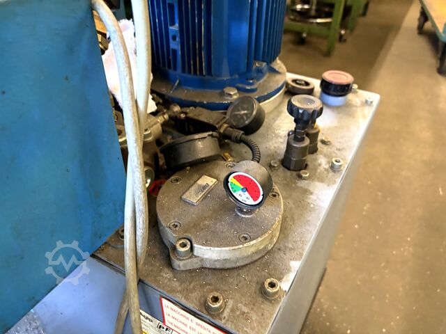 Υδραυλική πρέσα KNUTH KP 100