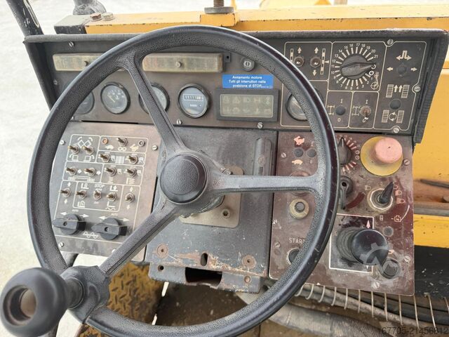 Wielasfaltspreidmachine Dynapac F121-6W