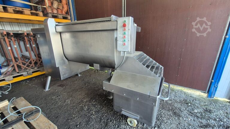 Két tengelyes lapátos keverő és emelő Risco RS 750