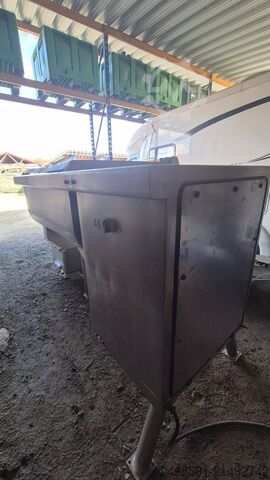 Két tengelyes lapátos keverő és emelő Risco RS 750