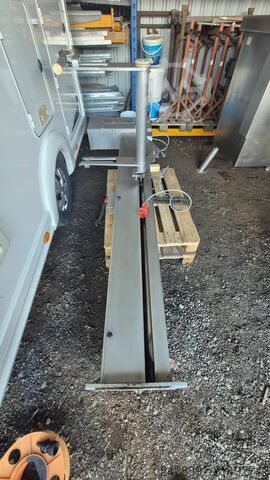 Két tengelyes lapátos keverő és emelő Risco RS 750