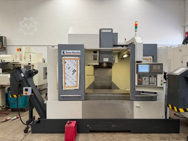 Függőleges megmunkáló központ Akira Seiki 4.5 XP