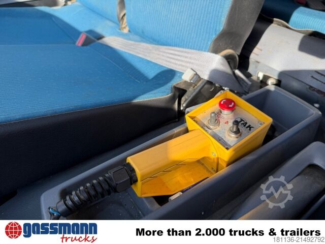 Telehoist konténeres teherautó Mitsubishi Canter Fuso 7C18D 4x2 Doka, EEV, City-Abroller,