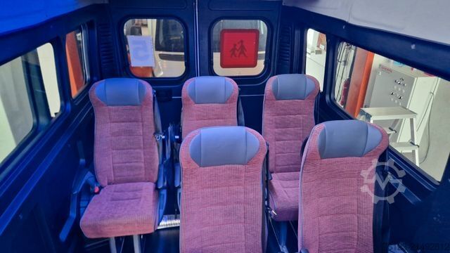 Minibusz FIAT Opel Movano und Ducato Flexiboden 6 Schienen