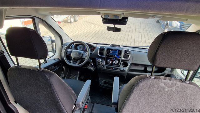 Minibusz FIAT Opel Movano und Ducato Flexiboden 6 Schienen