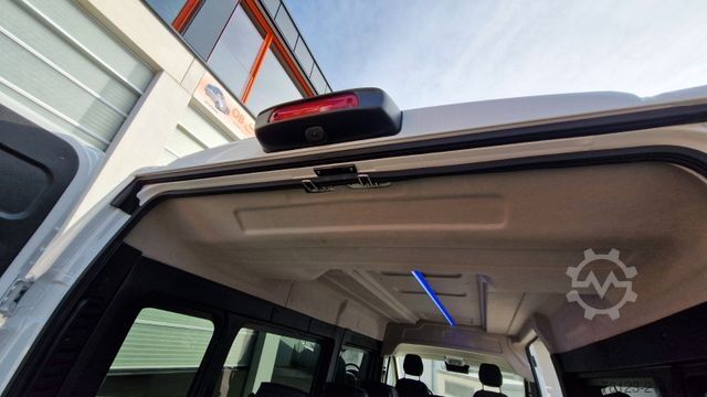 Minibusz FIAT Opel Movano und Ducato Flexiboden 6 Schienen