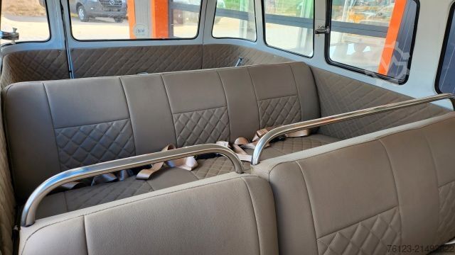 Minibusz VOLKSWAGEN T 1 Samba mit Safarifenster
