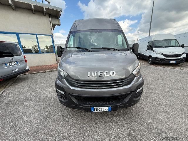 Furgoneta IVECO DAILY 35S18A8 V
