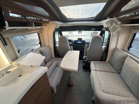 Yarı entegre karavan Eura Mobil Contura 766 EF
