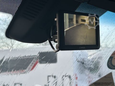 Yarı entegre karavan Eura Mobil Contura 766 EF