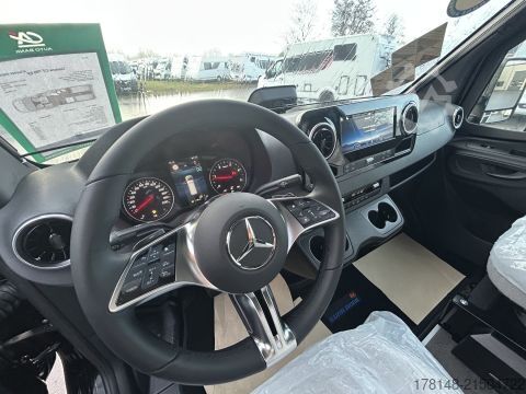 Yarı entegre karavan Eura Mobil Contura 766 EF