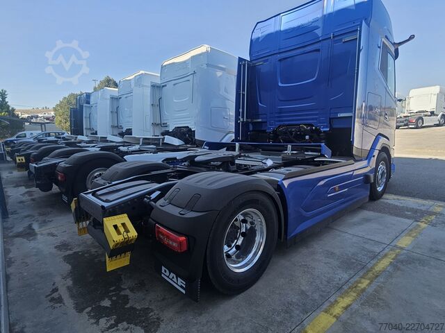 τυπική μονάδα τράκτορα DAF XG+530 FT