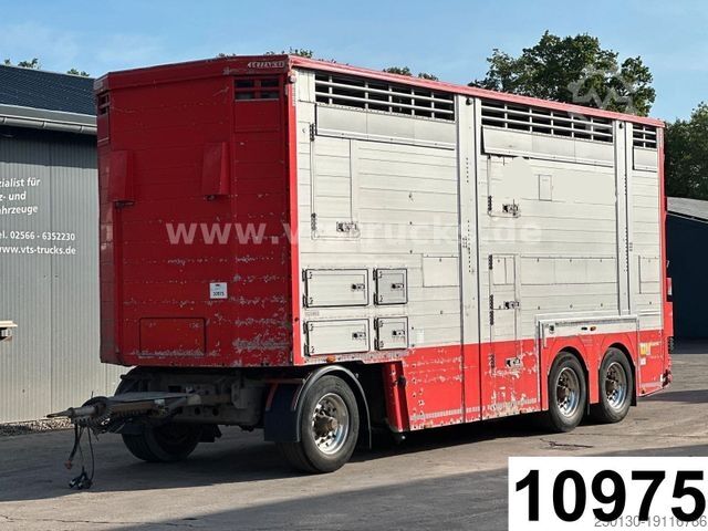 Pferdeanhänger PEZZIOLI 2.Stock Lüfter Tränke Cattle Cruiser