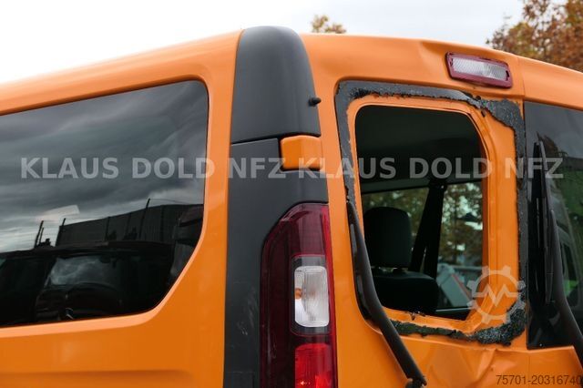 Kleinbus RENAULT Trafic Combi 9-Sitze Unfallschaden