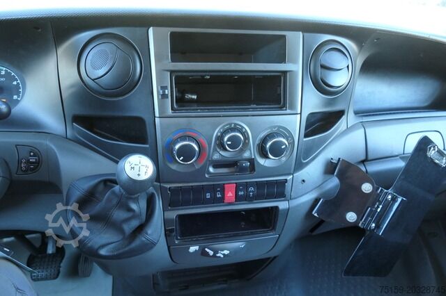 Vrachtwagen met bakwagen iveco Daily 35 S11 C30C AUTOMATIK KAMERA Regale LUFT DURCHGANG EURO-5 CoC
