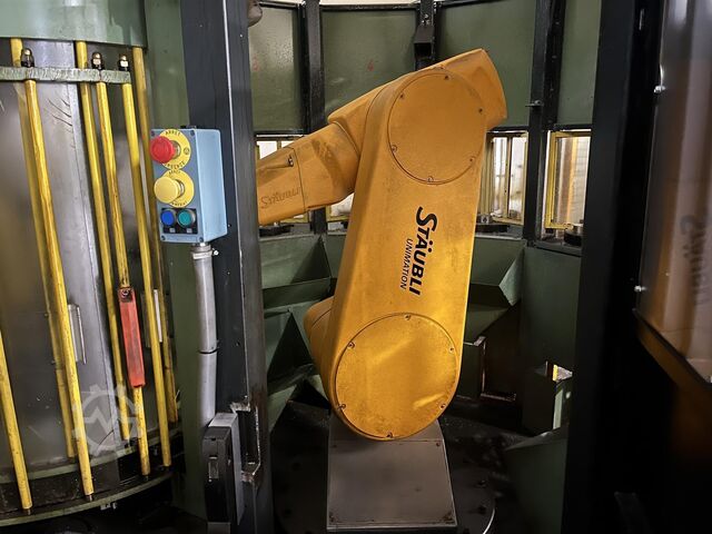 Vertikala bearbetningscentra Staubli RX170 HSM Drilling / Milling robot