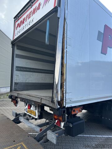 Box body Krone Cool Liner / IsoBox - Damage - Schaden / Loadli...