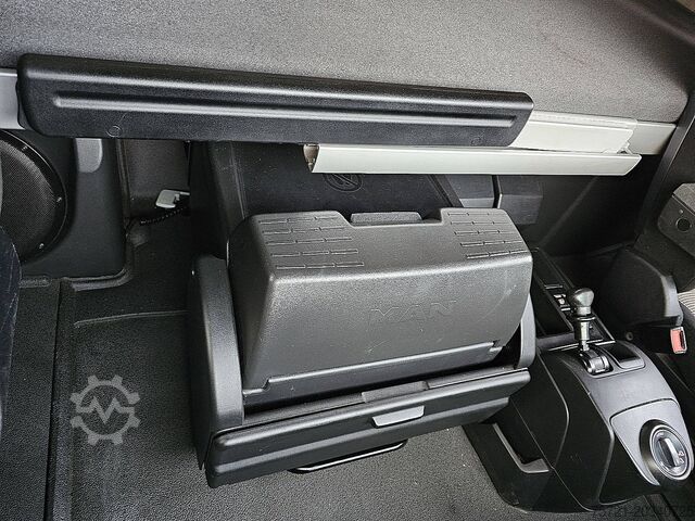 Standard-SZM MAN 18.500 TGX