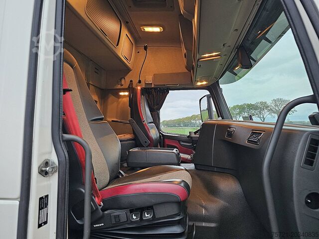 Standard-SZM VOLVO FM 450 GLOBETROTTER ADR