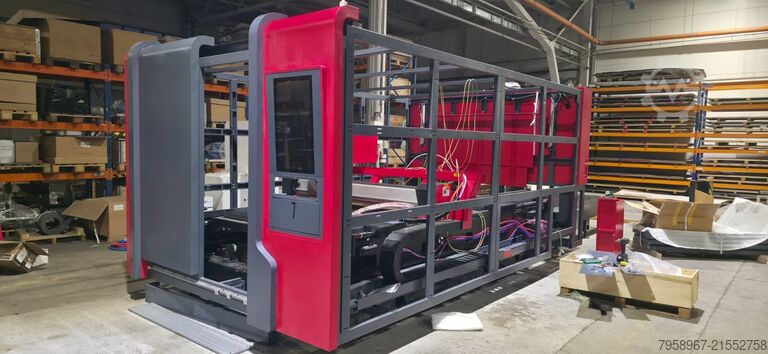 FIBERLASERSNIJMACHINE MTP F-6000 Metal Technics Polska MTP F-6000