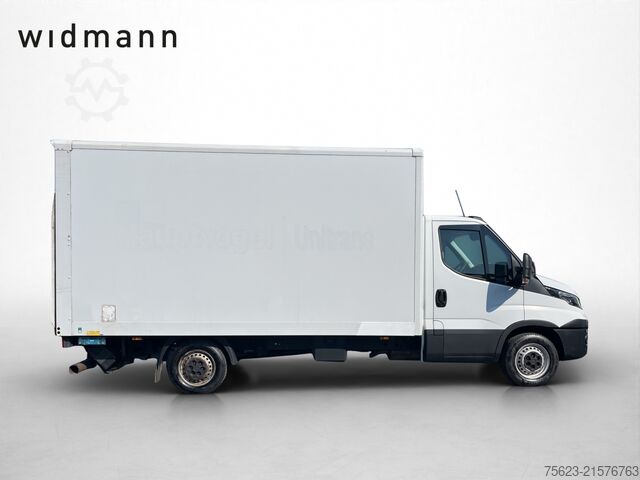Vrachtwagen met bakwagen IVECO Daily Koffer LBW Klima