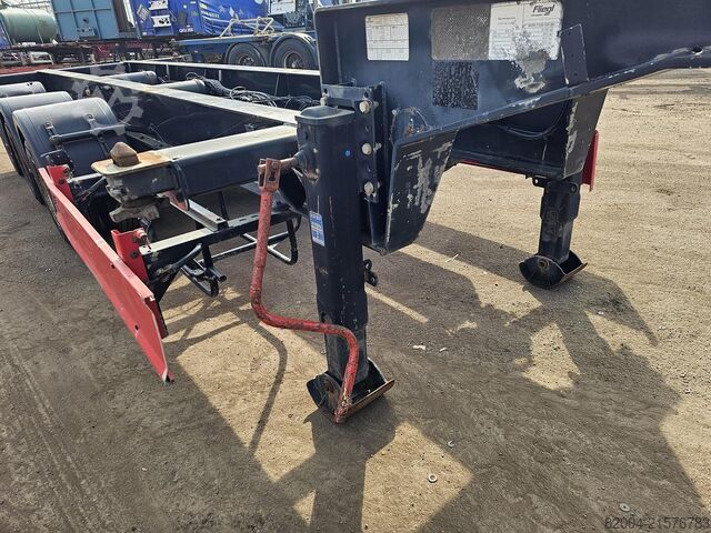 Containervervoer FLIEGL SDS 350| LOWLOADER 20 FOOT CONTAINER CHASSIS | ...