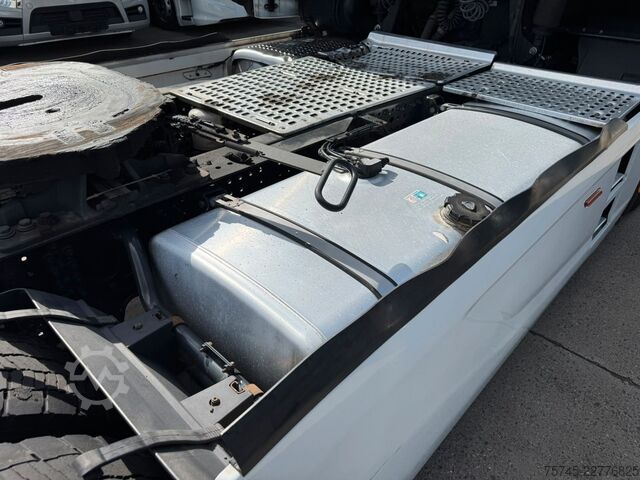 Trattore stradale standard IVECO S-WAY 480 * RETARDER * VOLLVERKLEIDUNG *