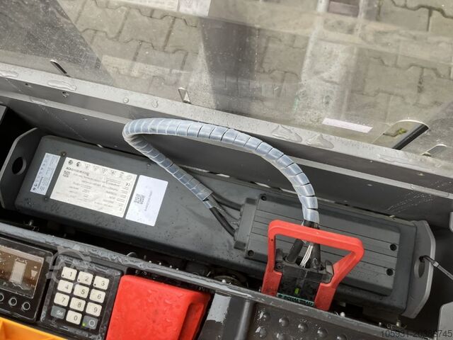 Sztaplarka dla pieszych Jungheinrich EJC112