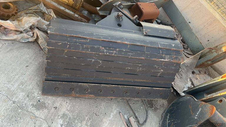 Găleată basculantă Volvo ECR50