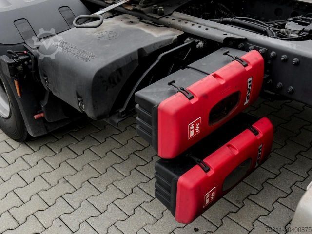 Standardowy ciągnik siodłowy DAF XF 480 FT SSC + MX-BREAK + 545l TANK Klima ZV