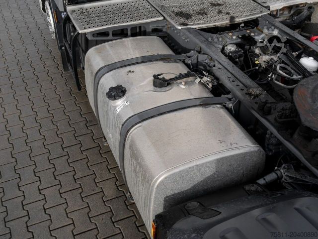 Standardowy ciągnik siodłowy DAF XF 480 FT SSC + MX-BREAK + 545l TANK Klima ZV