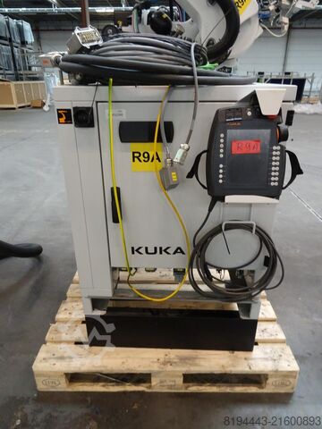 2x KUKA KR 120 R3100-2 (Quantec-2) | KUKA KR 120 R3100-2 / FLR