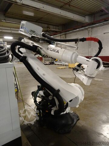 2x KUKA KR 120 R3100-2 (Quantec-2) | KUKA KR 120 R3100-2 / FLR