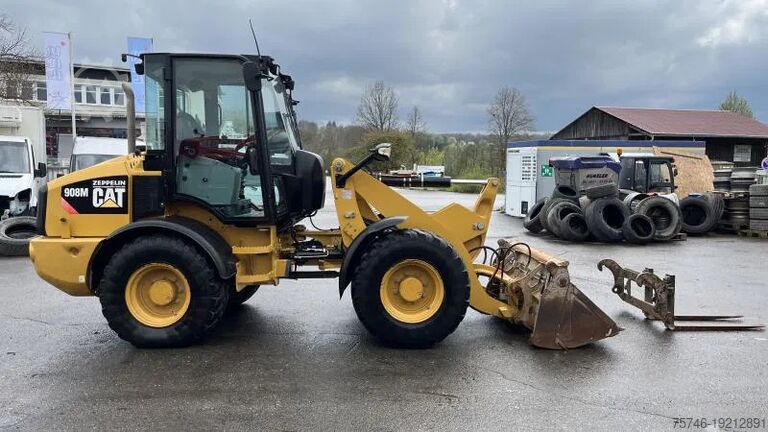 Ładowarka kołowa Caterpillar 908 M Klappschaufel+el Schnellwechsl. 90...