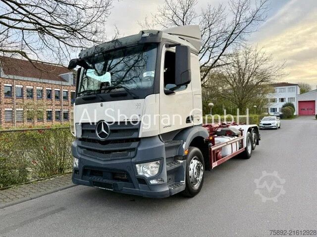 Kampókaros rendszer Mercedes-Benz Antos 2542/6x2/Meiller RK 20.65 /Liftachse