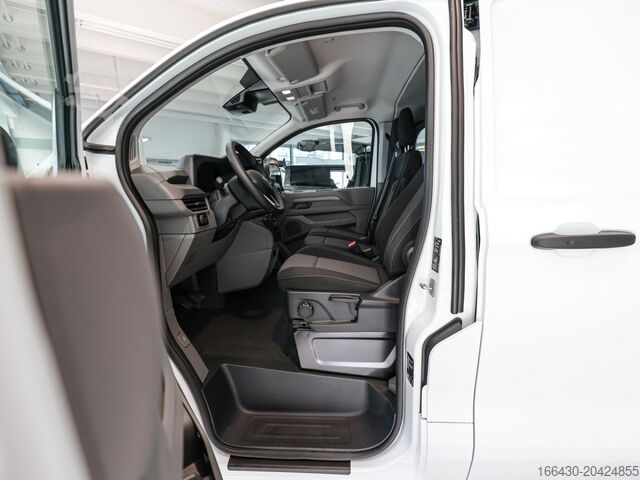 Panelová dodávka VW Transporter Kastenwagen mit L-Trennwand AHK