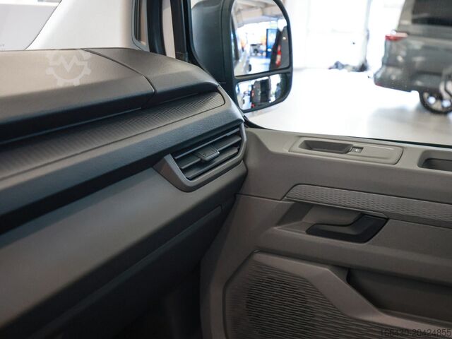 Panelová dodávka VW Transporter Kastenwagen mit L-Trennwand AHK