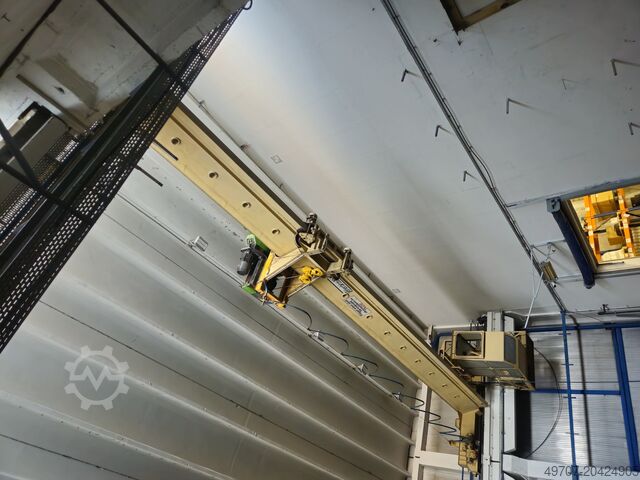 Suwnica pomostowa, wysokość podnoszenia: 10 m, rozpiętość: 16,3 m STAHL