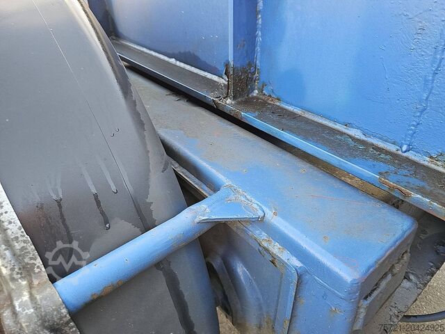 Containertransport RENDERS ROC 16.27CC