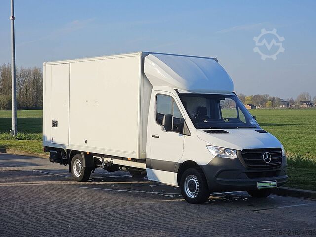 Suitcase MERCEDES-BENZ SPRINTER 315 Bakwagen Laadklep!