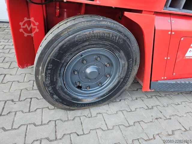 Elektrisk 4 -hjulet gaffeltruck Kalmar ECG80-6 - Drehsitz