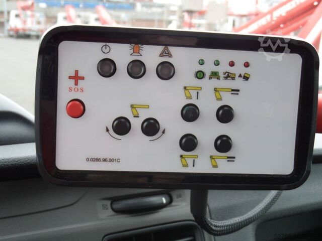 Op vrachtwagen gemonteerd platform France Elevateur Topy 11.1