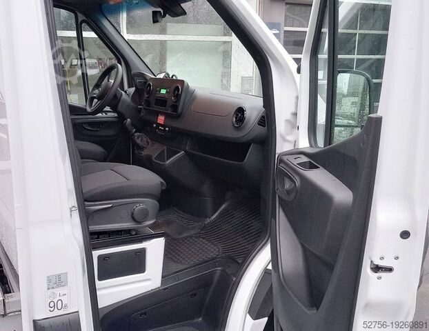 Op vrachtwagen gemonteerd platform France Elevateur Topy 10.2