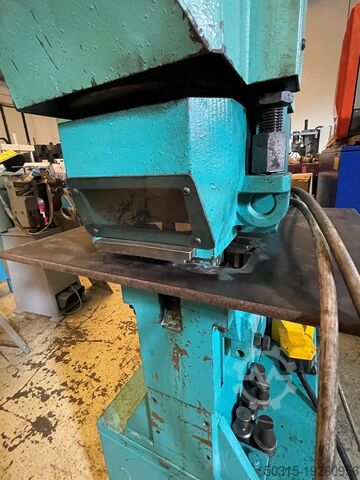 Děrovací stroj IMS IMS