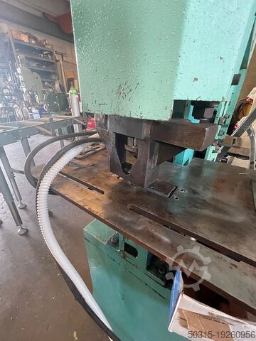 Děrovací stroj IMS IMS