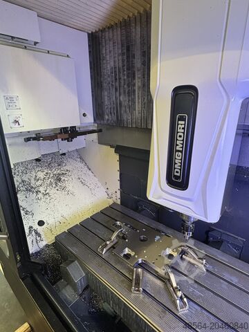 Vertikales Bearbeitungszentrum Deckel Maho DMC 850V