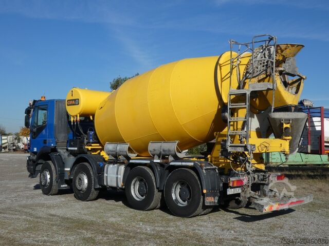 Autoblandare för betong Iveco TRAKKER 500