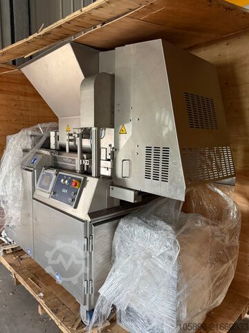 2021. mašina za formiranje pljeskavica i nugetsa. 600 mm GEA MultiFormer MLF600